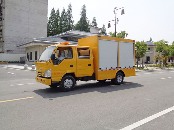 CLW5040XXHQ6五十铃救险车