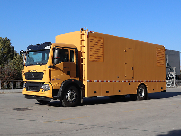 CLW5180XDYADR型电源车