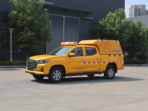 CLW5030XXHADR型救险车